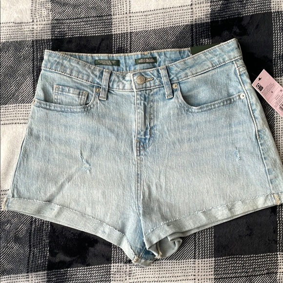 NWT Wild Fable Light Wash Shorts - Picture 1 of 7